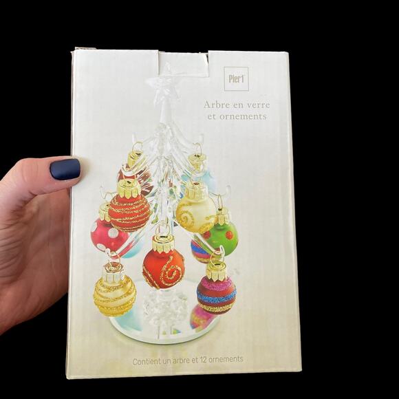 Pier 1 Clear Glass Christmas Tree 12 Ornaments Vintage Pier One Retired Holiday - Picture 1 of 13